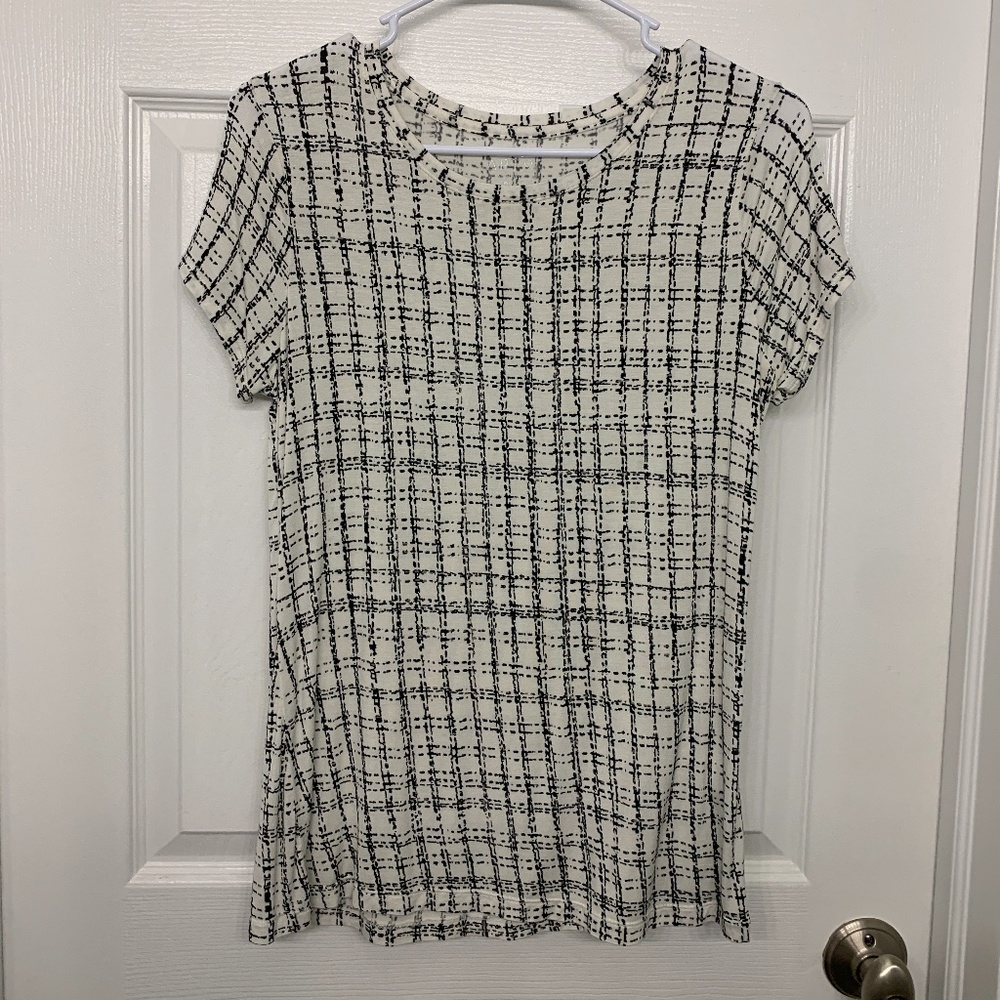 Women’s Black/White Patterned Dress Shirt, Business Casual, Size S